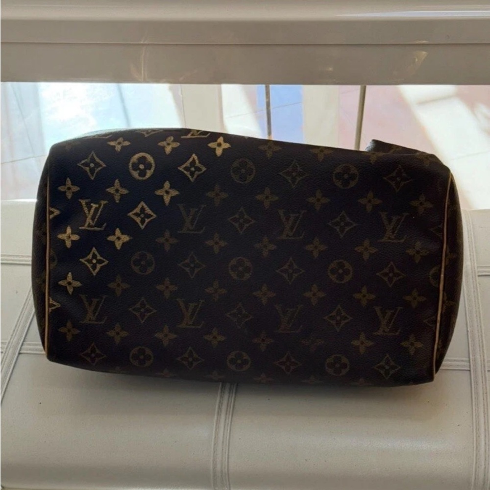Louis Vuitton Brown Monogram Satchel with Leopard scarf - Picture 5 of 12